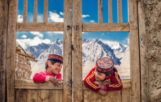 E2【独库下南疆】S101-独库-那拉提-巴音布鲁克-神秘大峡谷-沙漠公路-和田-喀什古城-帕米尔高原-喀拉库里湖-盘龙古道9日游