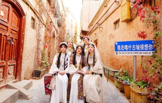 A19 丝路楼兰&bull;探秘南疆纯玩13日游